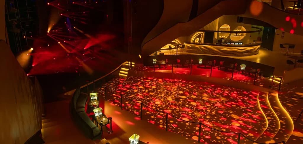 Fiesta nocturna en Mallorca en espacio premium